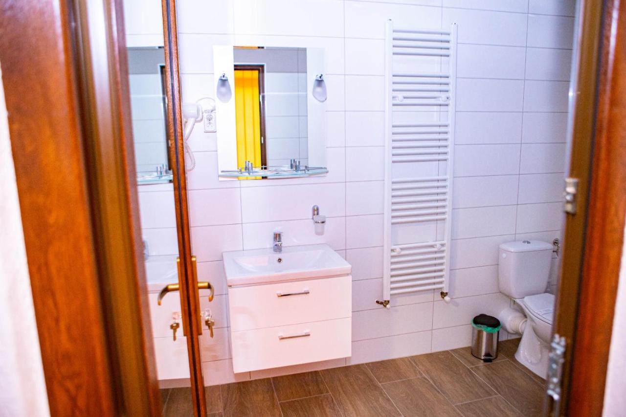 Hotel Vila Swe Sar Curtea de Argeş Exteriér fotografie