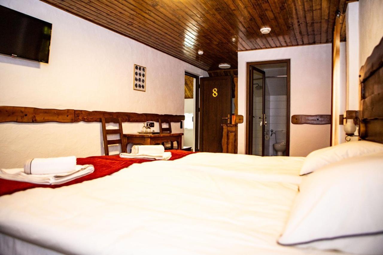 Hotel Vila Swe Sar Curtea de Argeş Exteriér fotografie